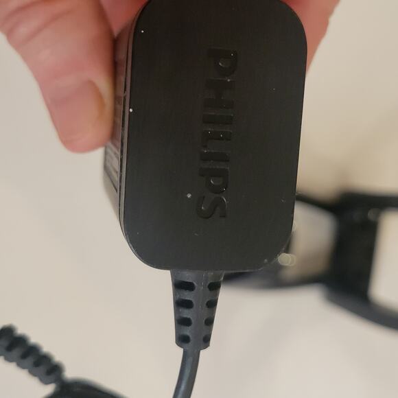 Philips Norelco HQ 8505 Shaver Charger and Charging Stand Combo - Picture 6 of 7